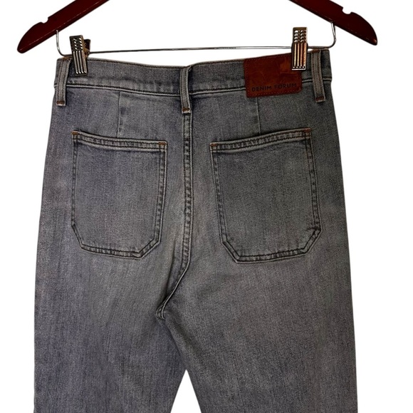 Aritzia Denim Forum The Just Peachy Straight Jeans- Size 27 - Picture 9 of 14